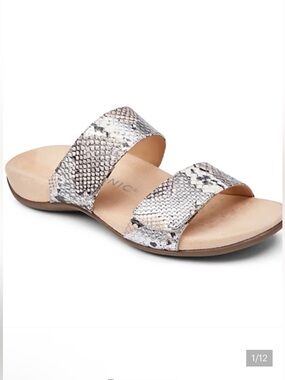 Vionic Randi Snakeskin Sandals Orthotic Footbed Adjustable Straps Size 8